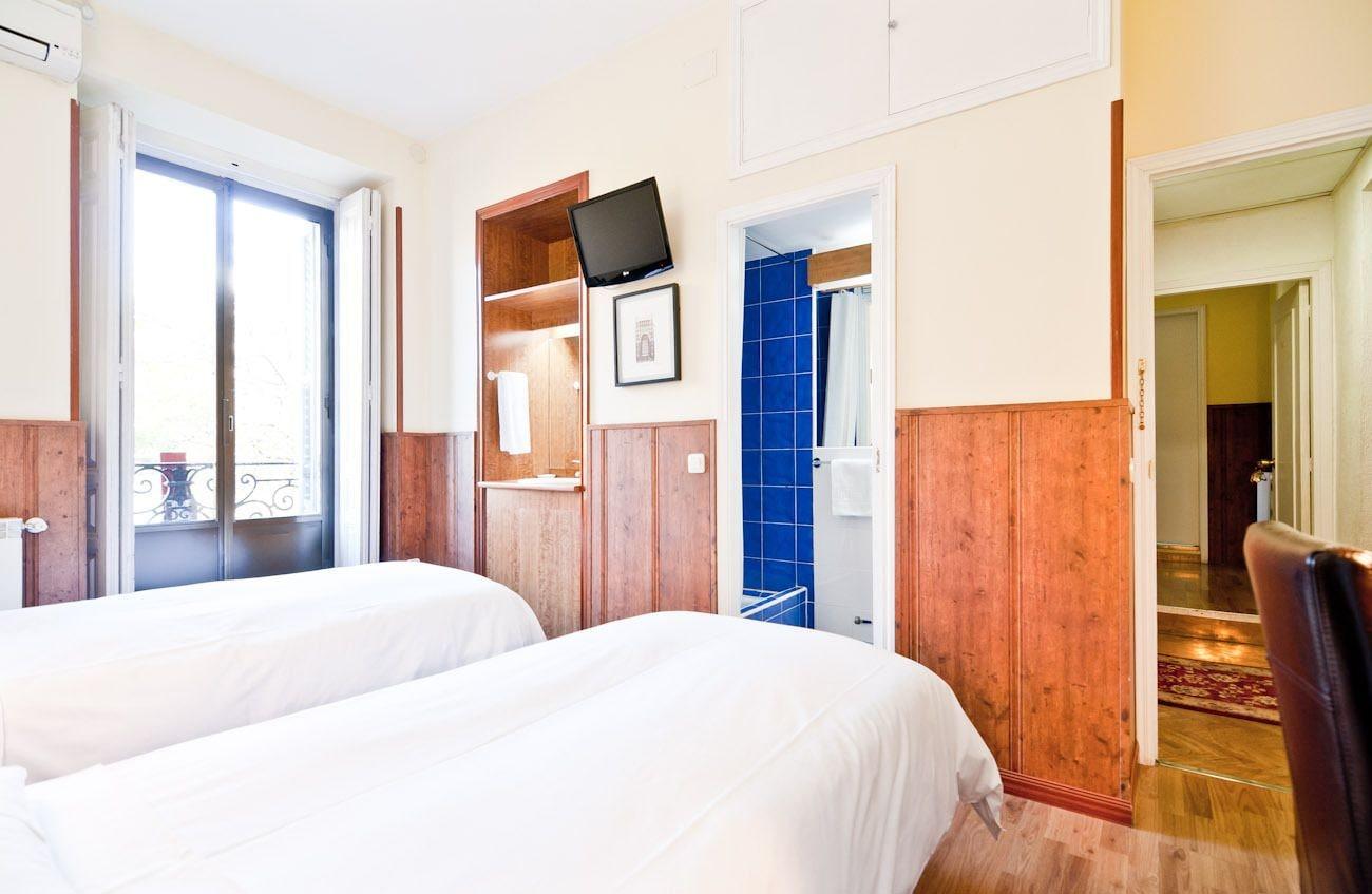 Hostal Asuncion Мадрид Экстерьер фото