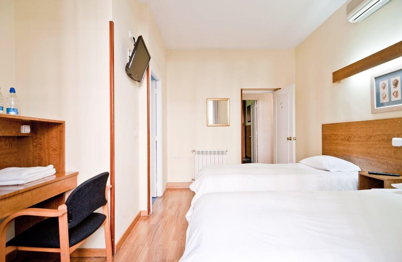 Hostal Asuncion Мадрид Экстерьер фото