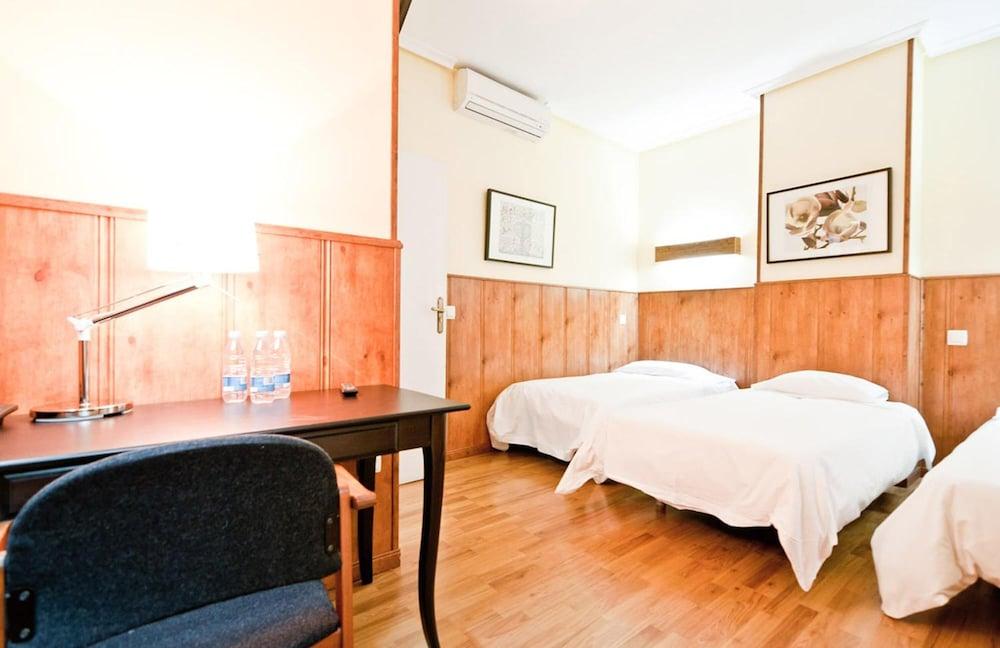Hostal Asuncion Мадрид Экстерьер фото