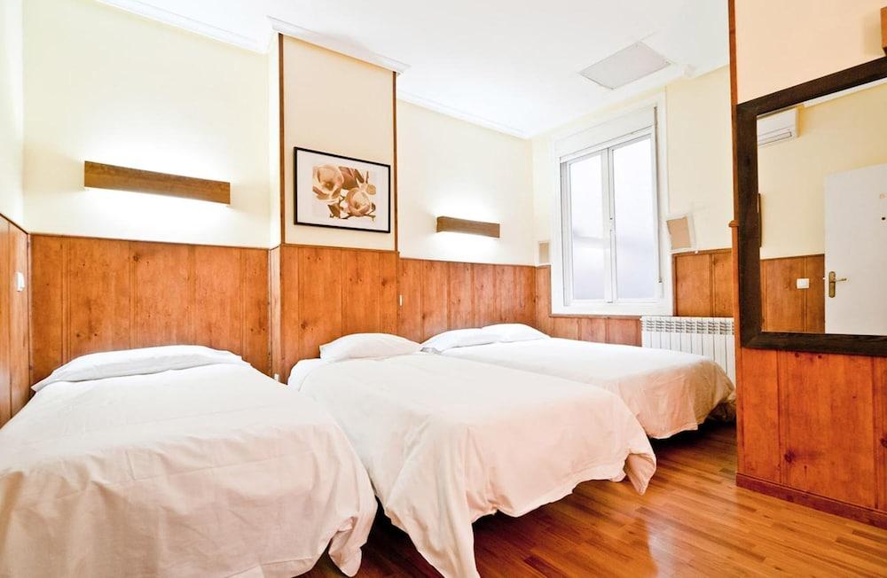 Hostal Asuncion Мадрид Экстерьер фото