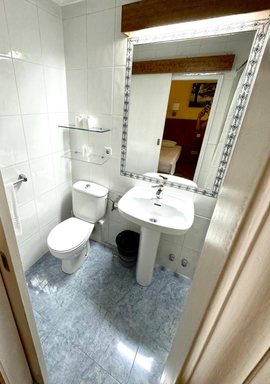 Hostal Asuncion Мадрид Экстерьер фото