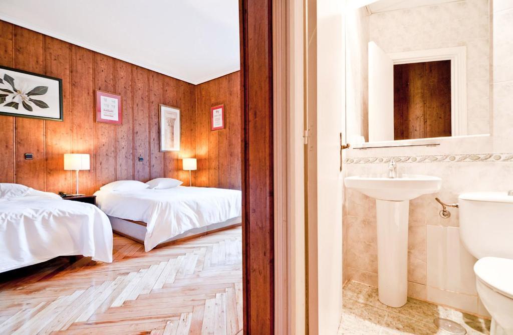Hostal Asuncion Мадрид Номер фото