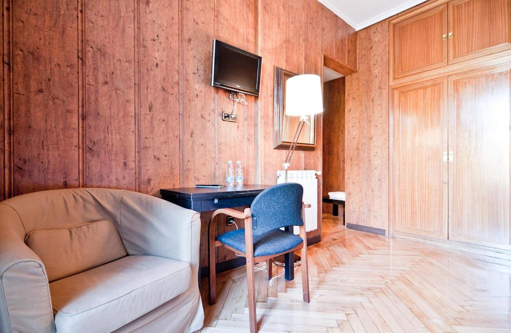 Hostal Asuncion Мадрид Номер фото