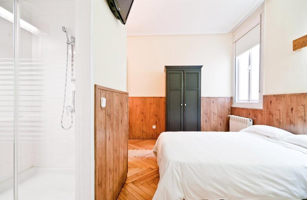 Hostal Asuncion Мадрид Номер фото