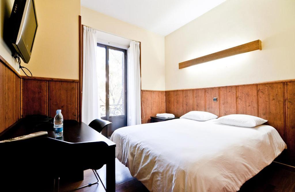 Hostal Asuncion Мадрид Номер фото
