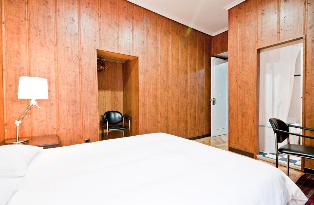 Hostal Asuncion Мадрид Экстерьер фото