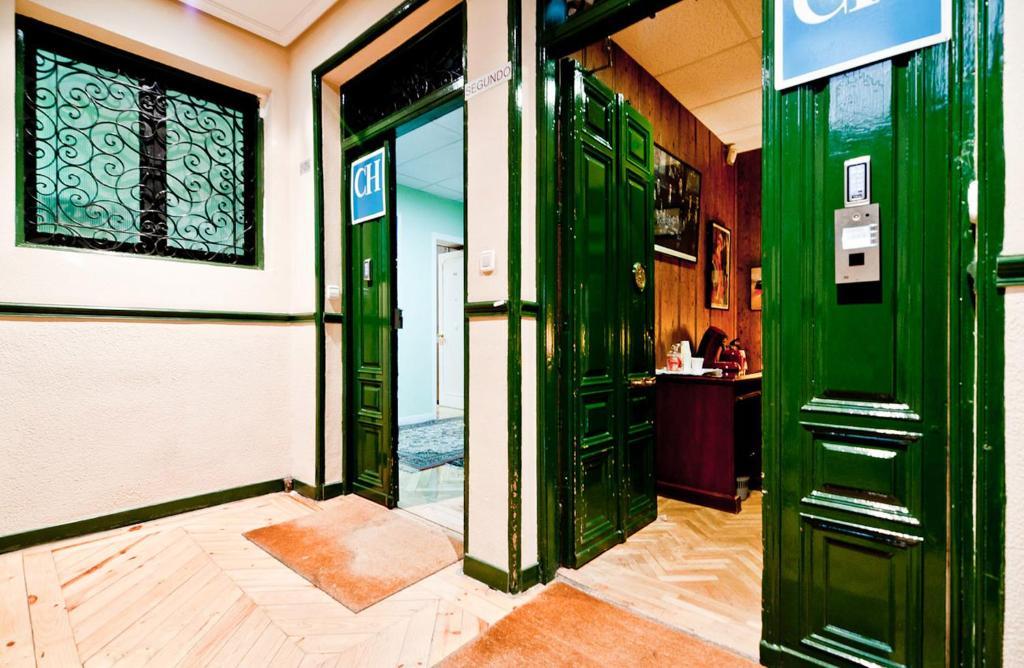 Hostal Asuncion Мадрид Экстерьер фото